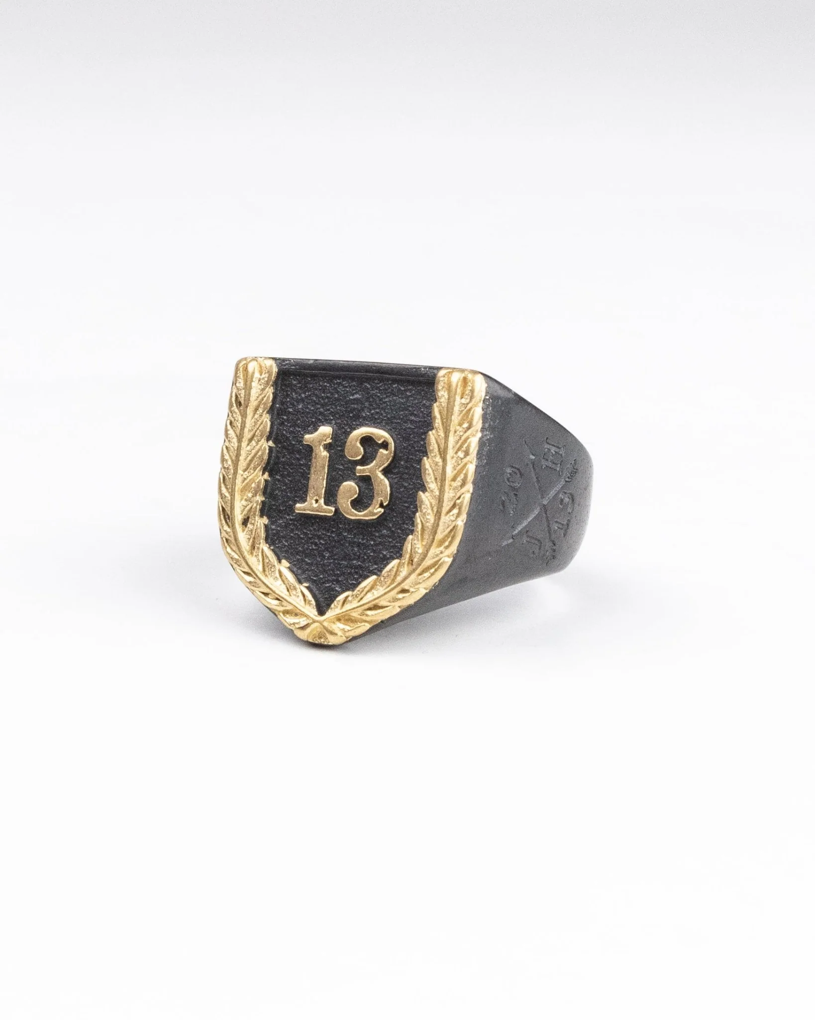 Jernhest - Elias Ring Black