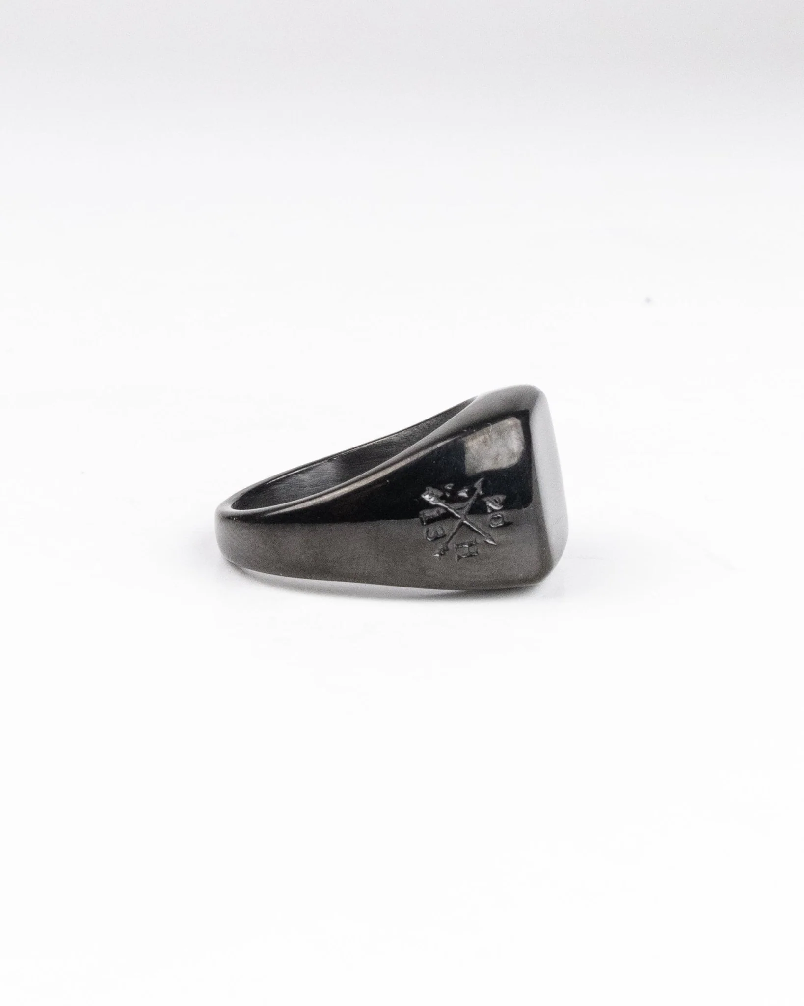 Jernhest - Kenta Black Ring - Image 4