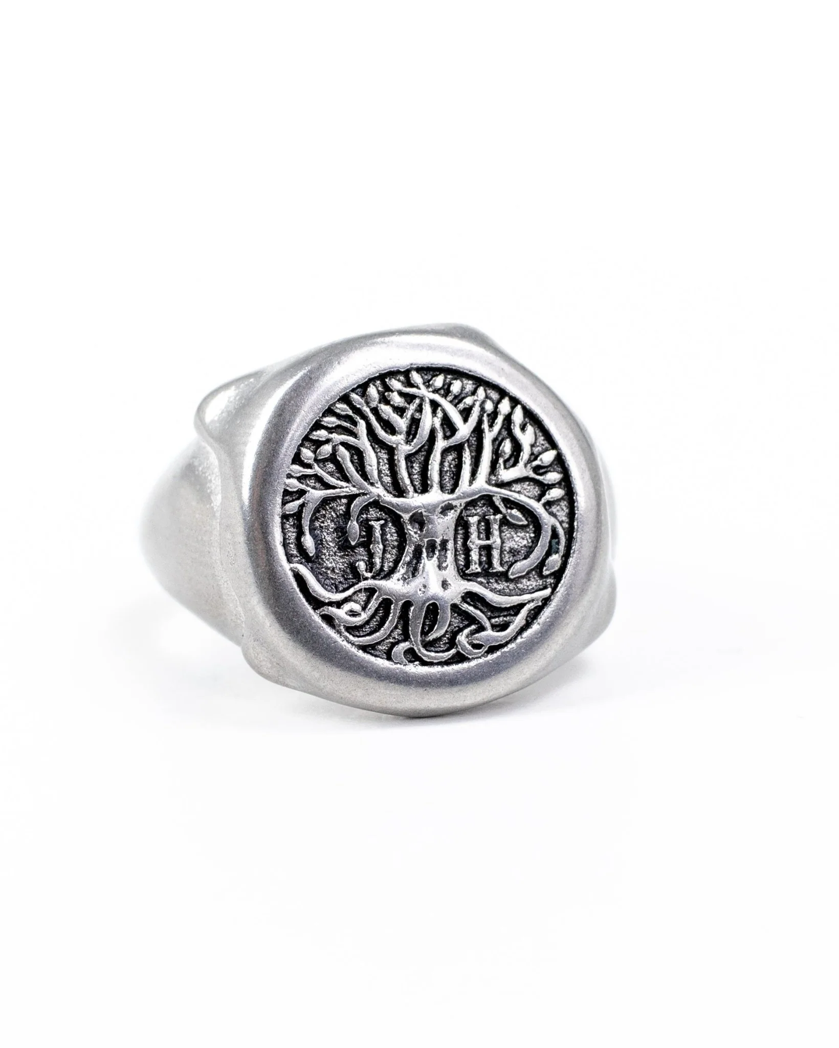Jernhest - Yggdrasil Ring - Basileos - Image 2
